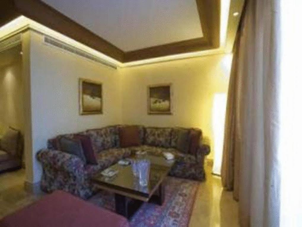 Lahoya Beirut Apartment Exterior foto